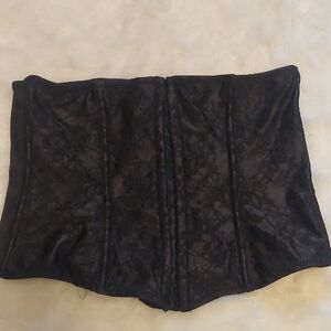 Sophisticated Black Lace Shapewear Corset
